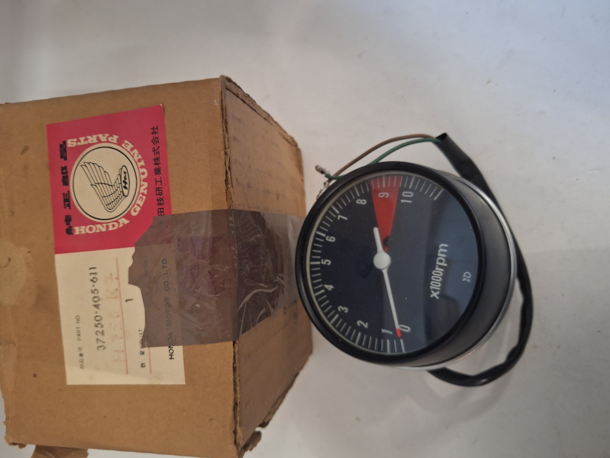Picture of TACHOMETER ASSY.  37250-405-611